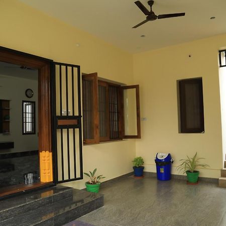 Unga Veedu Pay And Stay ติรุวันนามาลัย ภายนอก รูปภาพ